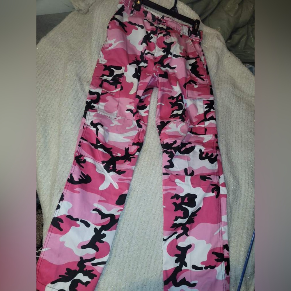 Pink Camouflage Cargo Pants